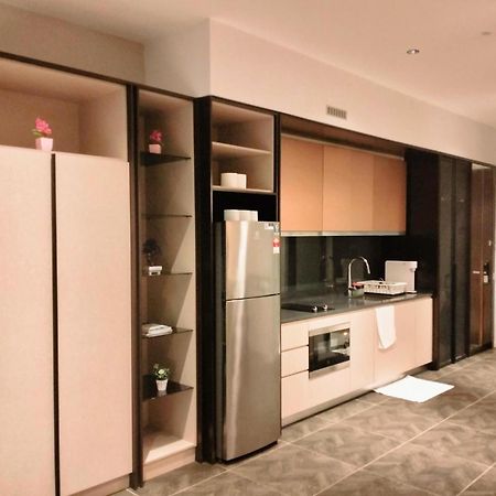 Scarletz Suites Klcc By Luxe Suites Kuala Lumpur Exterior foto